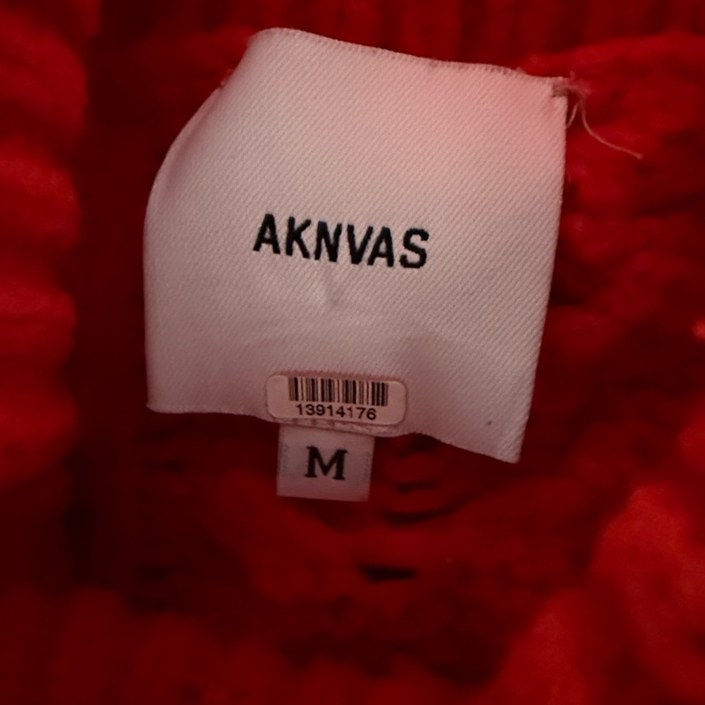 Aknvas Red Knit sweater - Picture 2 of 2